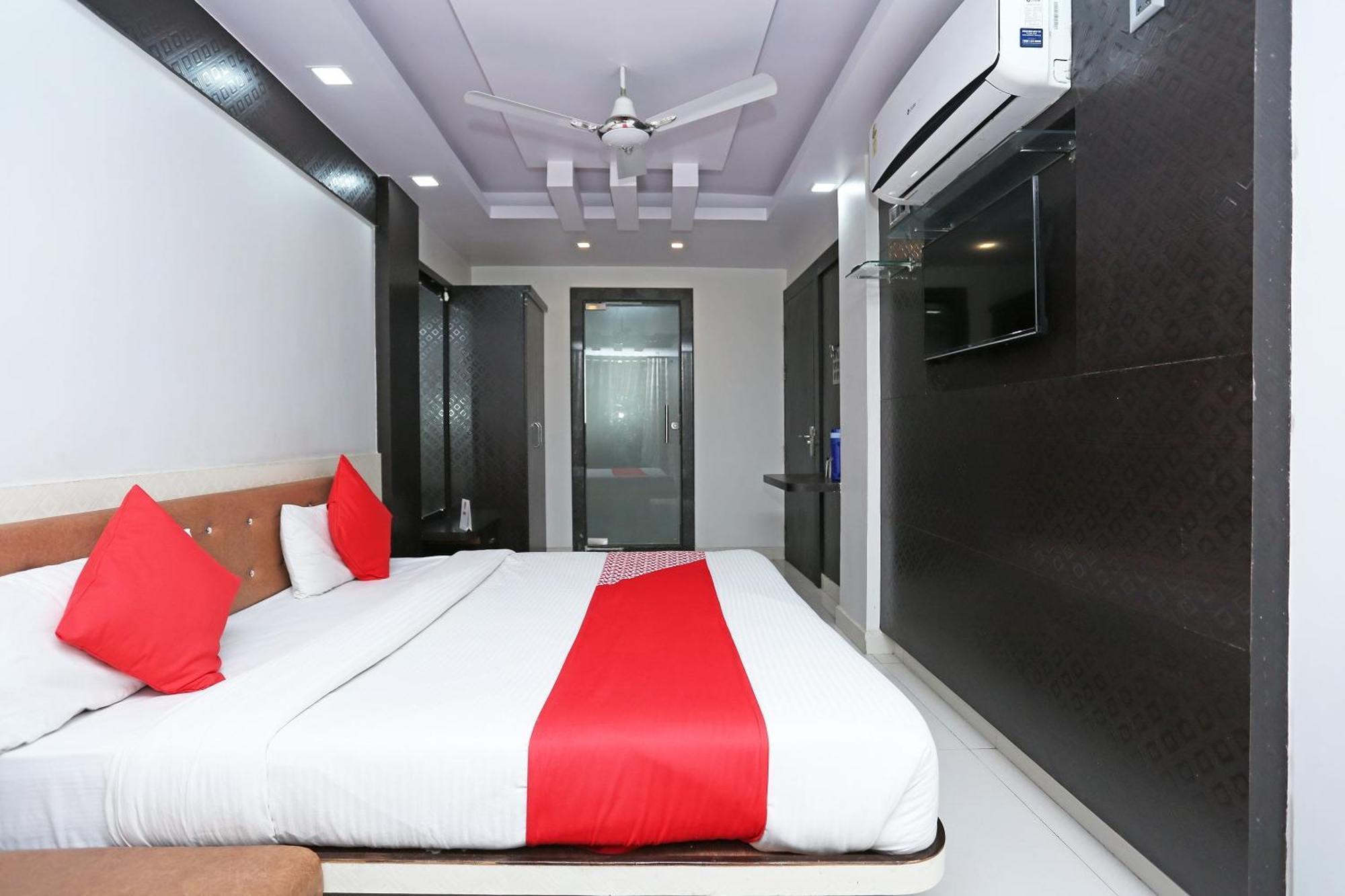 Collection O 3995 Hotel Shree Kishan Palace Бхопал Экстерьер фото