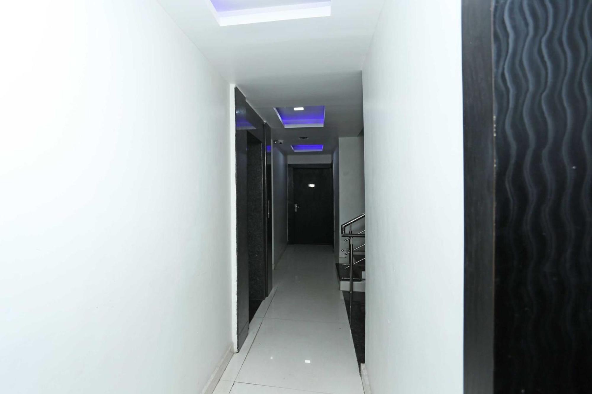 Collection O 3995 Hotel Shree Kishan Palace Бхопал Экстерьер фото