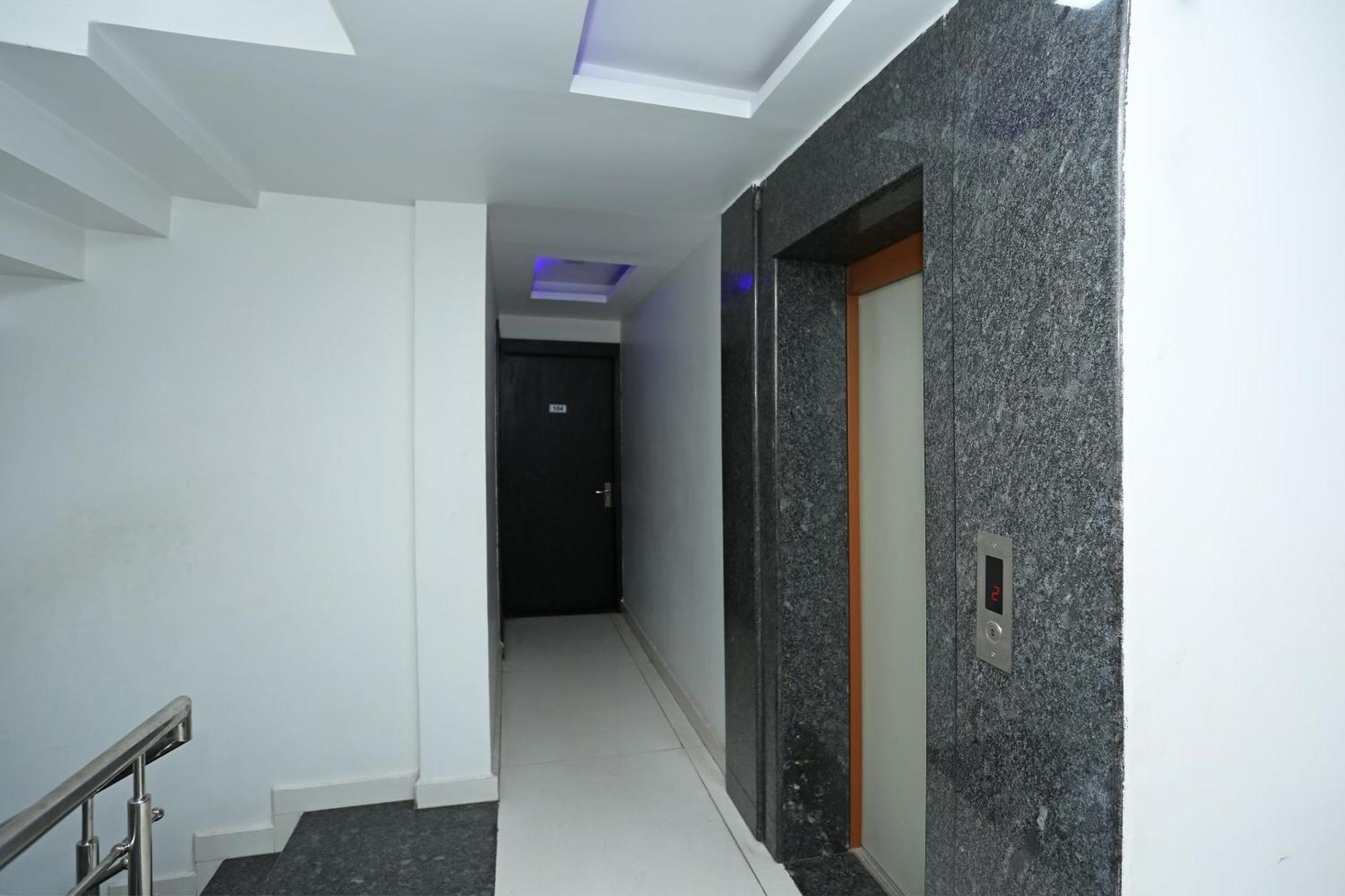 Collection O 3995 Hotel Shree Kishan Palace Бхопал Экстерьер фото